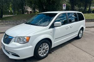 Lancia Voyager 2.8 turbodiesel