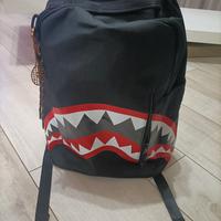 zaino modello sprayground 