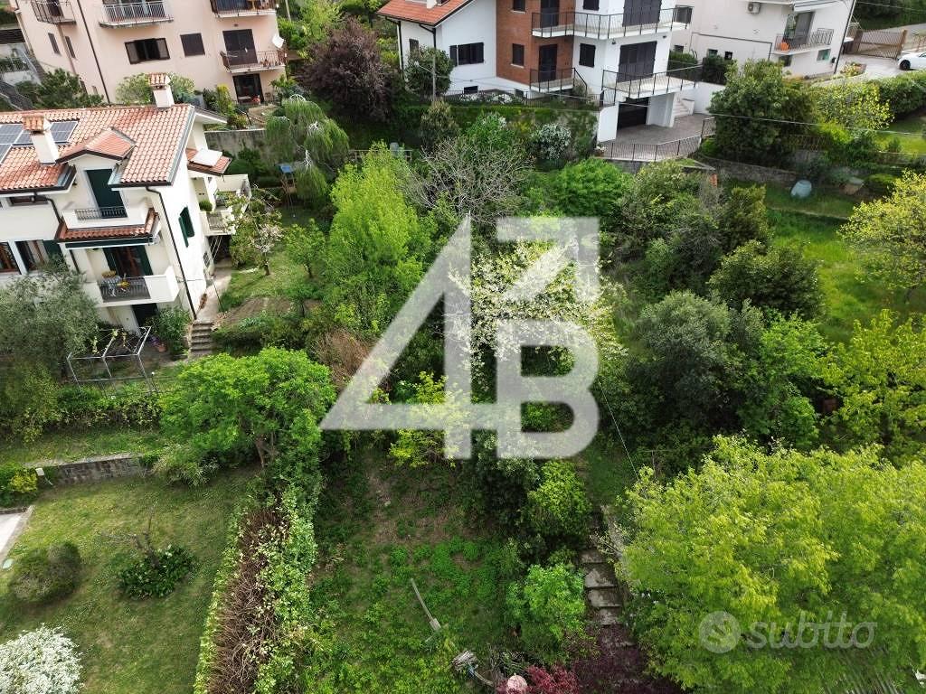Terreno di 350 m² a Trieste - Altro