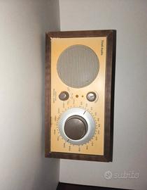 Radio Tivoli Audio Model One in legno