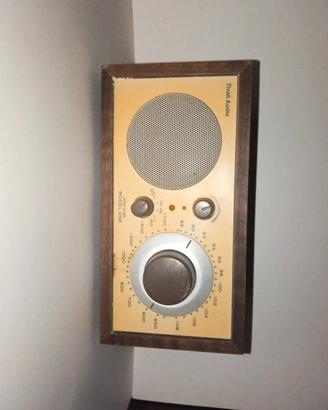 Radio Tivoli Audio Model One in legno
