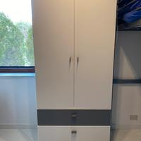 Armadio con cassetti