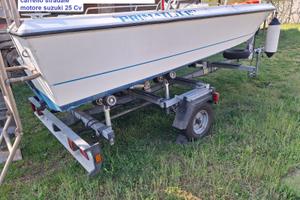 barca e carrello stradale