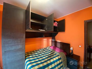 Stanza in legno massello Wengè