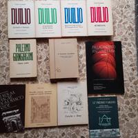 11 libri di poesie in vernacolo anconetano. 
