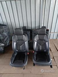 tappezzeria interni porsche macan