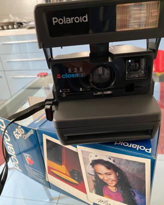 Macchina fotografica polaroid