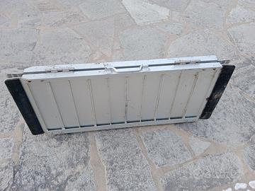pedana per salita di carrozzine o sedie a rotelle 