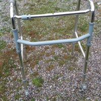 Deambulatore pieghevole