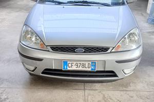 Ford Focus 1.6 ghia del 2003