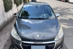Peugeot 208 puretech 1.2 benzina 01/2016