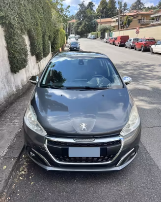Peugeot 208 puretech 1.2 benzina 01/2016