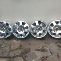 CERCHI  IN LEGA 5 FORI 15 POLLICI