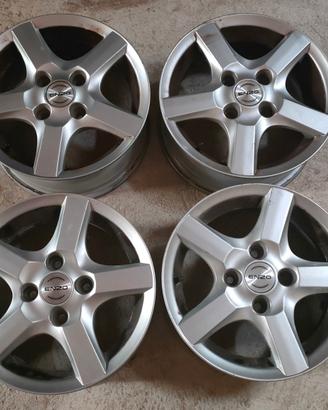 4 Cerchi da 14 pollici Made in Germany, marca Enzo