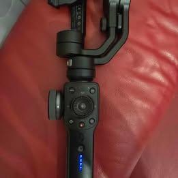 Zhiyun Smooth 4 Stabilizzatore palmare a 3 assi
