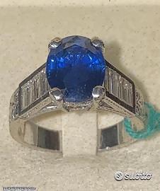 Anello platino diamanti baguette e zaffiro blu