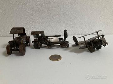 N. 3 modellini metallo aereo locomotiva macchina