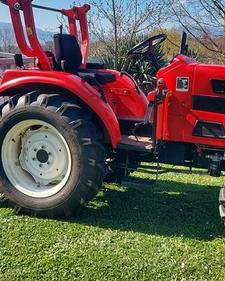 Trattore deleks df404g2 40cv