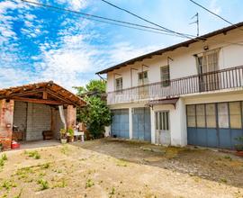 Casa indipendente a Fossano Via Cuneo 7 locali