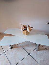 tavolino vetro e acciaio salone 