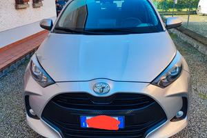 Yaris  Active 1000 benzina  2023 