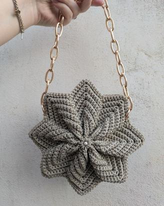 Borsa stella all'uncinetto