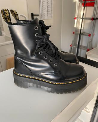 Anfibi Dr.Martens Jadon