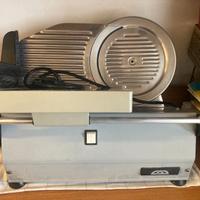 Affettatrice in acciaio marca CAD