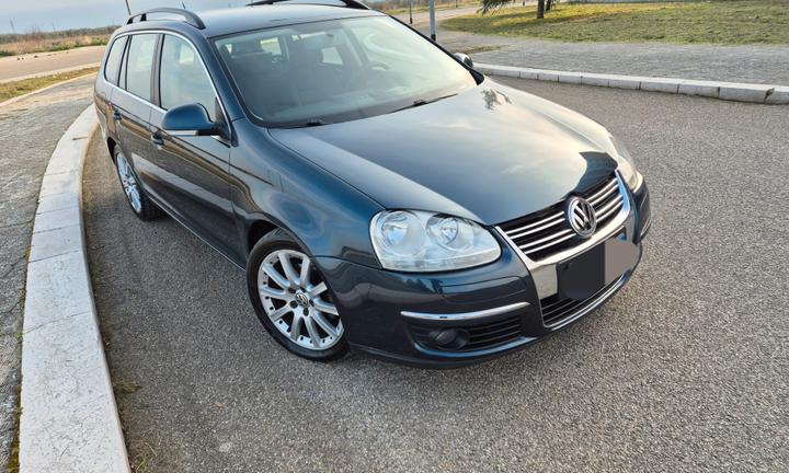 Volkswagen Golf Var. 2.0 TDI DPF Sportline 08