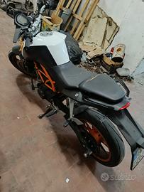 Ktm Duke 390