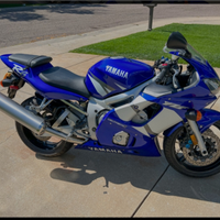 Yamaha R6