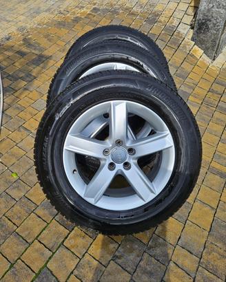 Cerchi Audi 17 + gomme invernali nuove