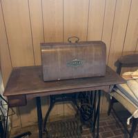 Macchina da cucire vintage Cleveland