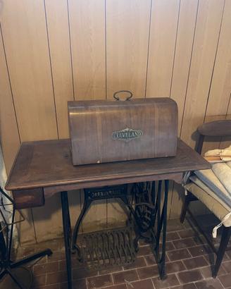 Macchina da cucire vintage Cleveland
