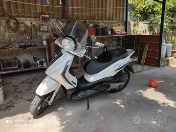 Beverly 300 tourer