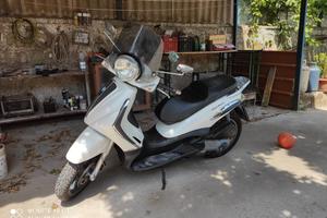 Beverly 300 tourer