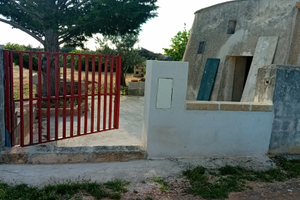 Trullo antico con terreno ,a 8 km dal mare