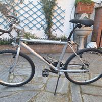 Mountain bike taglia M 