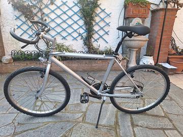 Mountain bike taglia M 