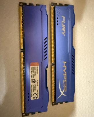 2 kit Moduli RAM (4+4GB x 2)