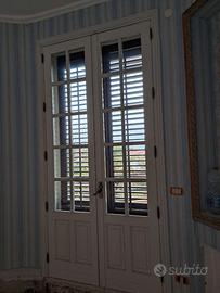 Porte finestre e portone ingresso in Douglas