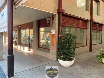 MONFALCONE Centralissimo negozio / L392