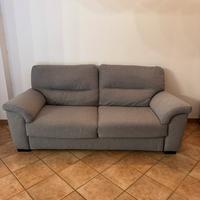 Divano con pouf estraibile poltronesofa