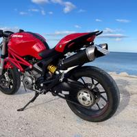 Monster 796