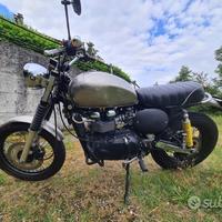 Triumph scrambler 900