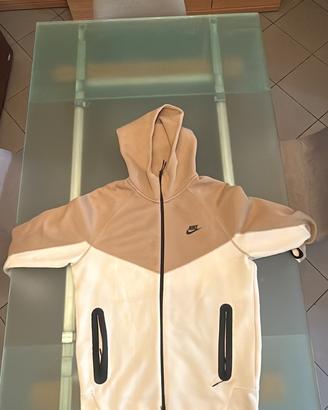 TECH Nike Beige