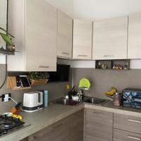 Cucina angolare in vedita