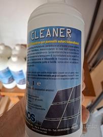 Pulitore per pannelli fotovoltaici.