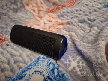 cassa bluetooth impermeabile e ricaricabile 