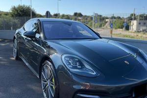 Porsche Panamera 4 e-hybrid Platinum Edition